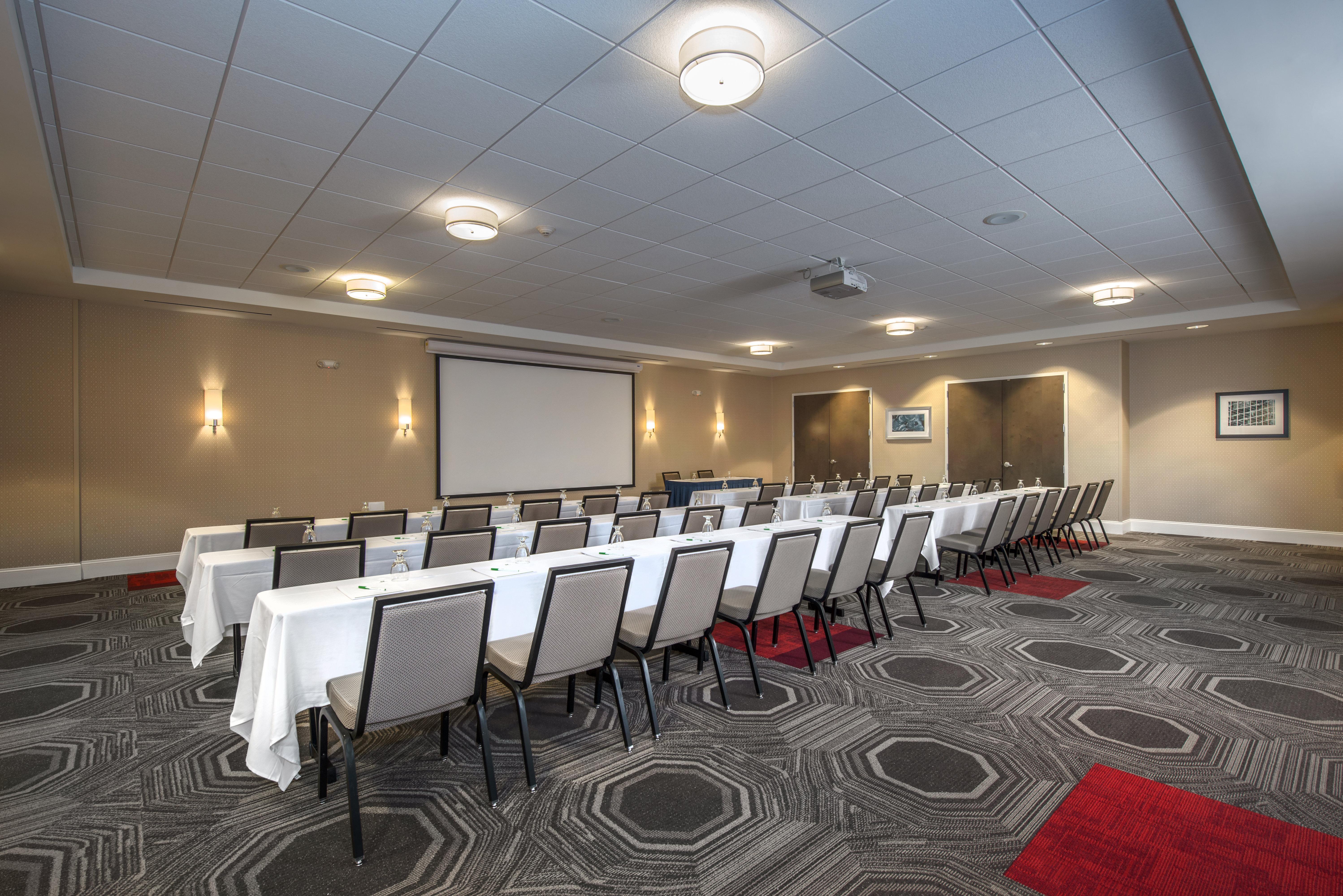 מלון Doubletree By Hilton Charlotte Airport מראה חיצוני תמונה