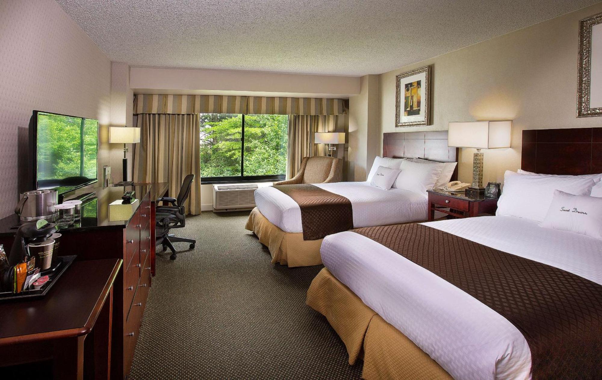 מלון Doubletree By Hilton Charlotte Airport מראה חיצוני תמונה